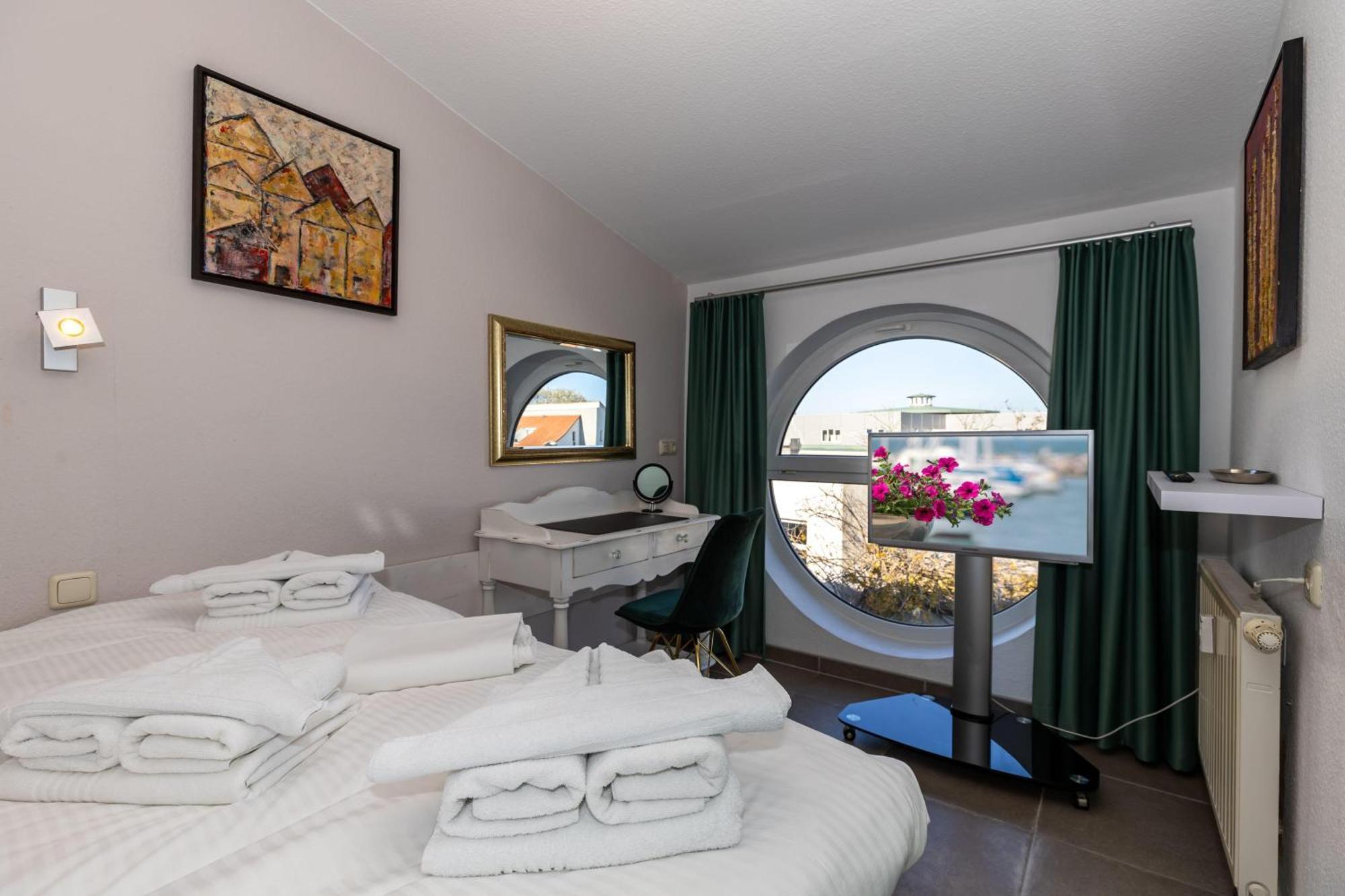 Yachthafenresidenz Apartment Ostseebad Kühlungsborn Екстериор снимка